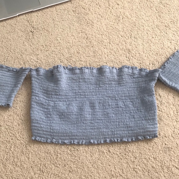 PacSun Tops - Ruched Crop Top